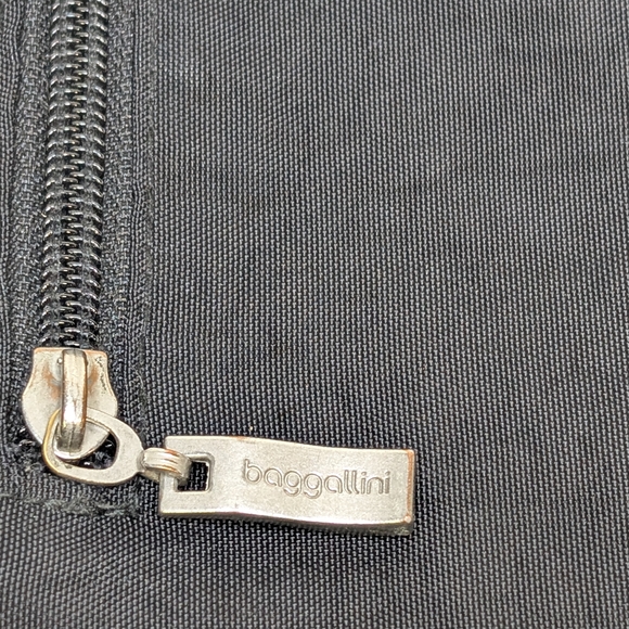 Baggallini Black Crossbody Bag - Lightweight Everyday Shoulder Purse - Picture 3 of 10